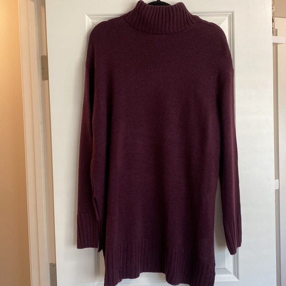 Joe Fresh Turtle Neck - Picture 2 of 3